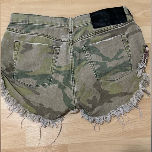 Unique OneTeaspoon Short - Picture 4 of 9